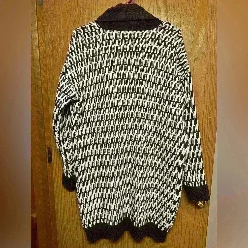 Liz Claiborne Women's Size M Sweater Cardigan Open Front Cream Midnight Purple - Picture 4 of 4